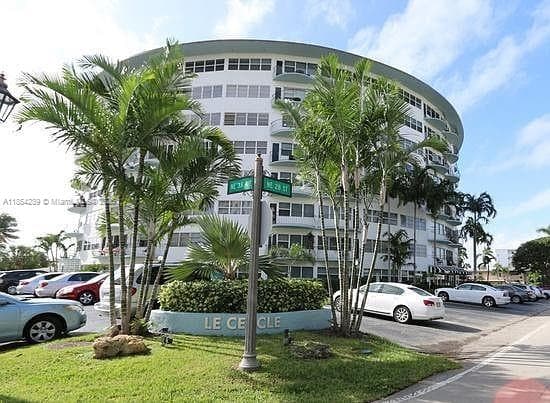 LE CERCLE BY THE BEACH CO · #507 in Fort Lauderdale - Photo 1