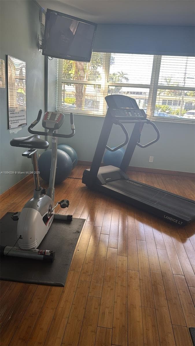 LE CERCLE BY THE BEACH CO · #507 in Fort Lauderdale - Photo 31