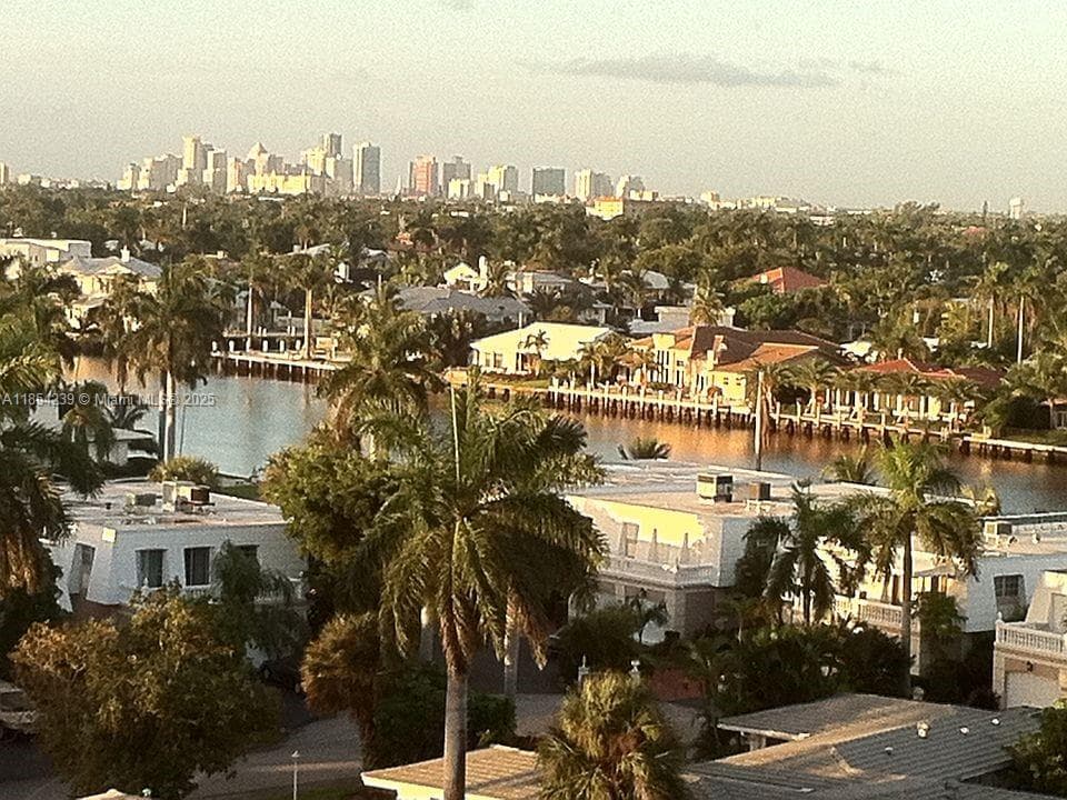LE CERCLE BY THE BEACH CO · #507 in Fort Lauderdale - Photo 8