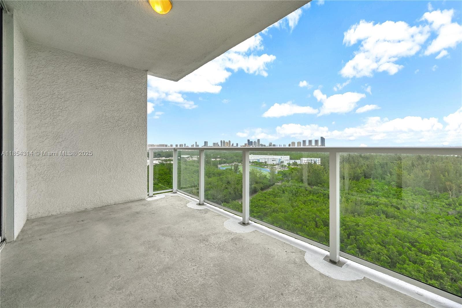 ONE FIFTY ONE AT BISCAYNE · #1605 in North Miami - Photo 20