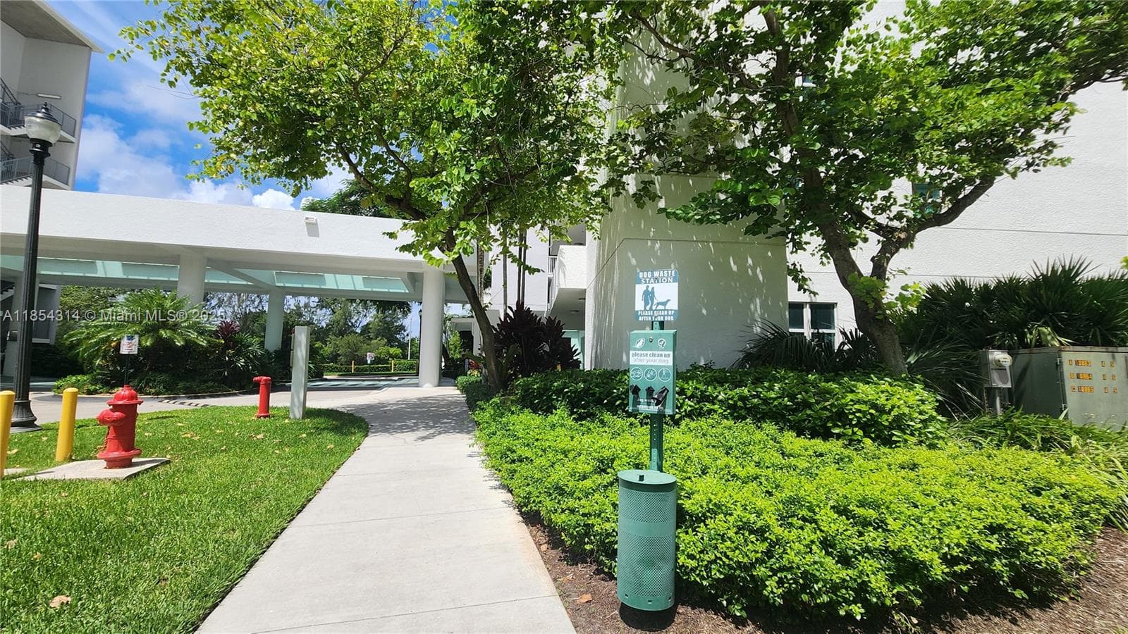 ONE FIFTY ONE AT BISCAYNE · #1605 in North Miami - Photo 34