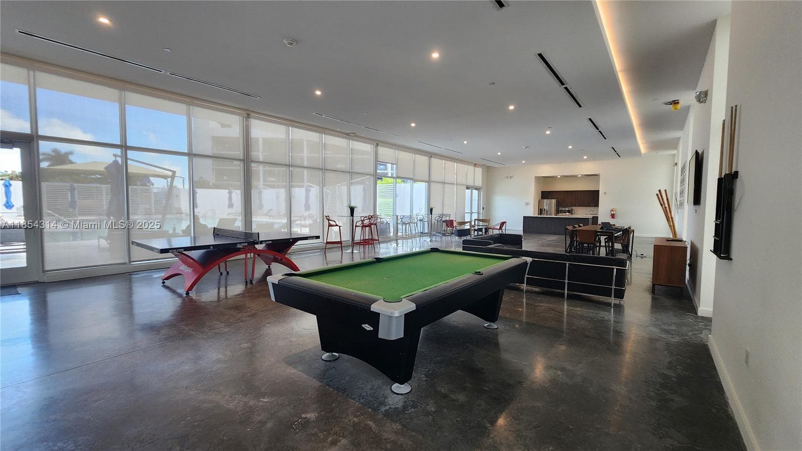 ONE FIFTY ONE AT BISCAYNE · #1605 in North Miami - Photo 38