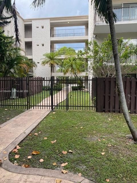Dadeland Grove condo · #A309 in Pinecrest - Photo 2