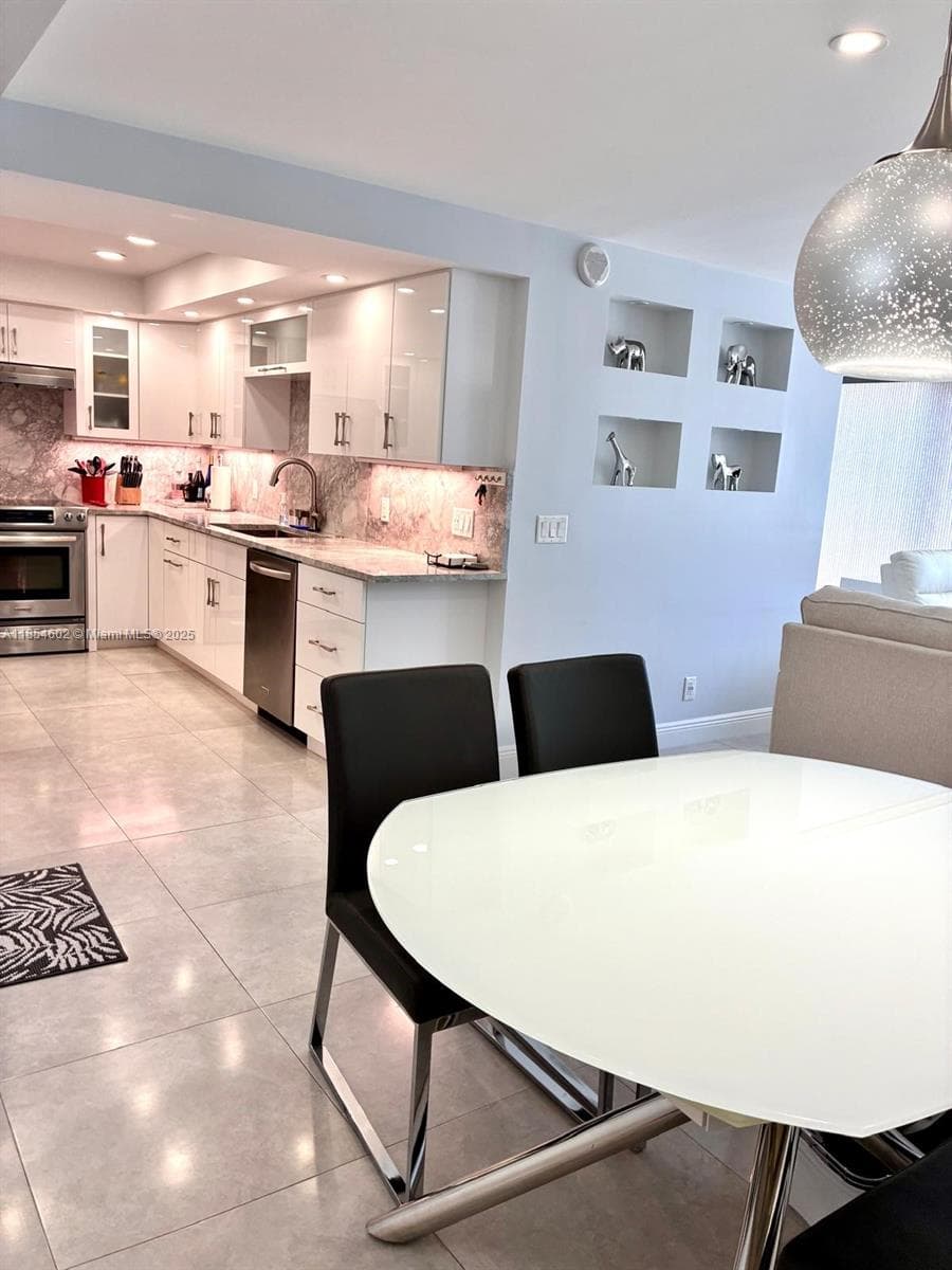 SILVER THATCH ATLANTIC PL · #404 in Pompano Beach - Photo 13