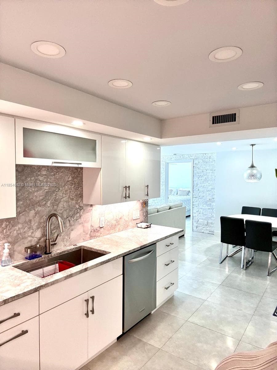 SILVER THATCH ATLANTIC PL · #404 in Pompano Beach - Photo 24
