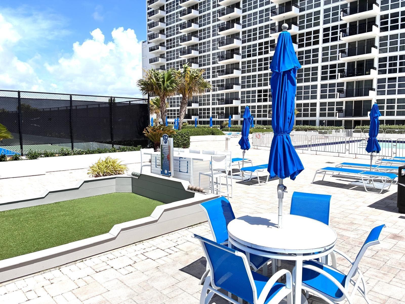 SILVER THATCH ATLANTIC PL · #404 in Pompano Beach - Photo 8