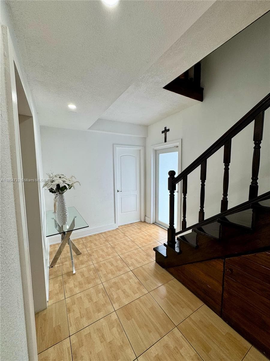 1671 SW 29th Ave photo 19