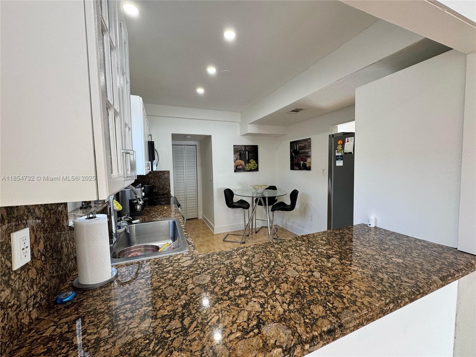 1671 SW 29th Ave photo 8