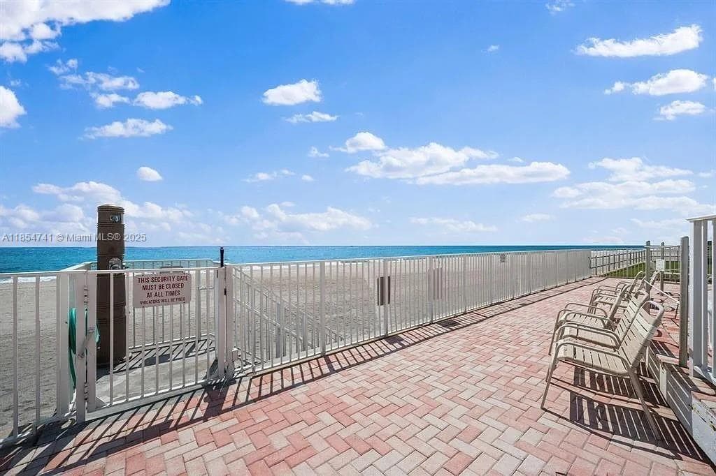 HILLSBORO IMPERIAL · #133 in Hillsboro Beach - Photo 22