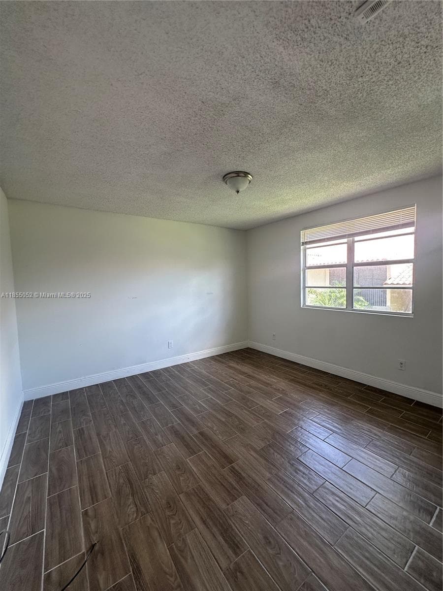 ROYAL POINCIANA · #1202 in Pompano Beach - Photo 6