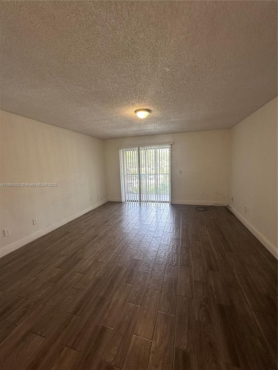ROYAL POINCIANA · #1202 in Pompano Beach - Photo 5