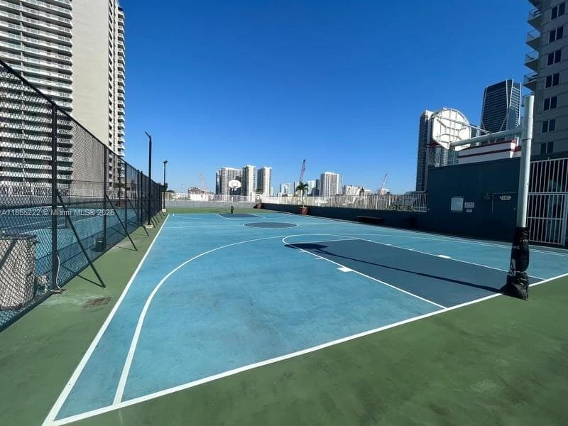 MADISON DOWNTOWN CONDO · #W-1908 in Miami - Photo 11