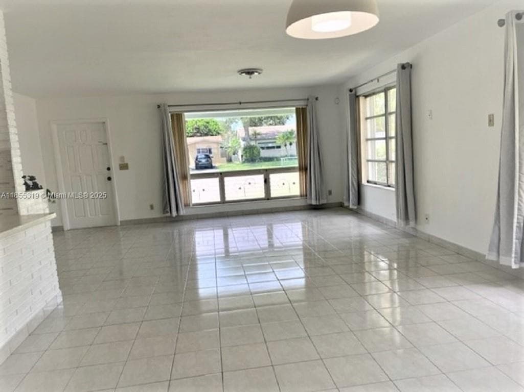 Living & Dining Room