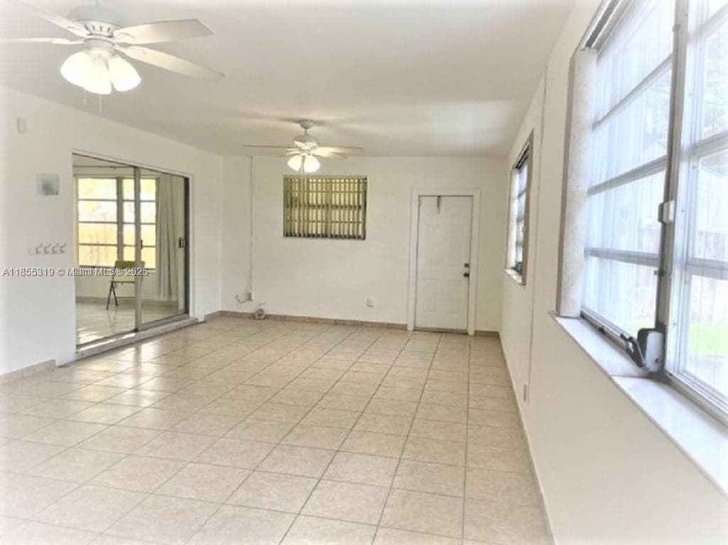 1807 N 40th Ave #1807 photo 8
