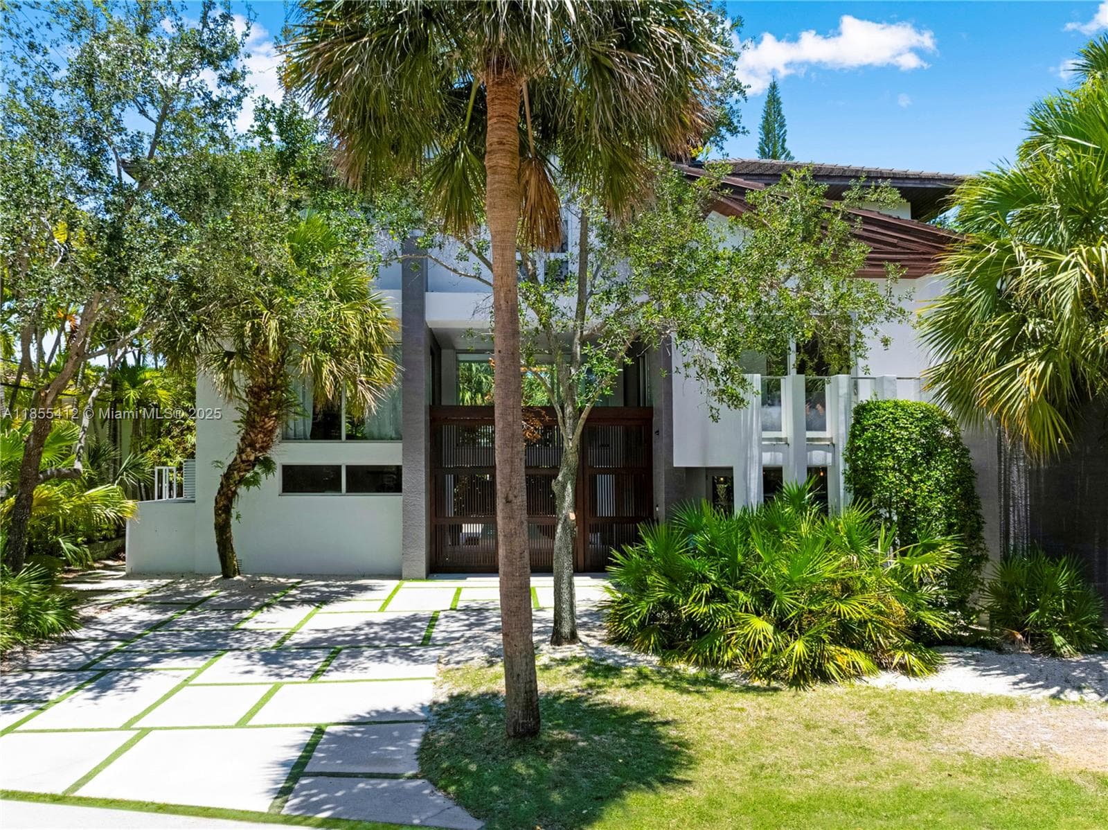 545 SABAL PALM photo 98