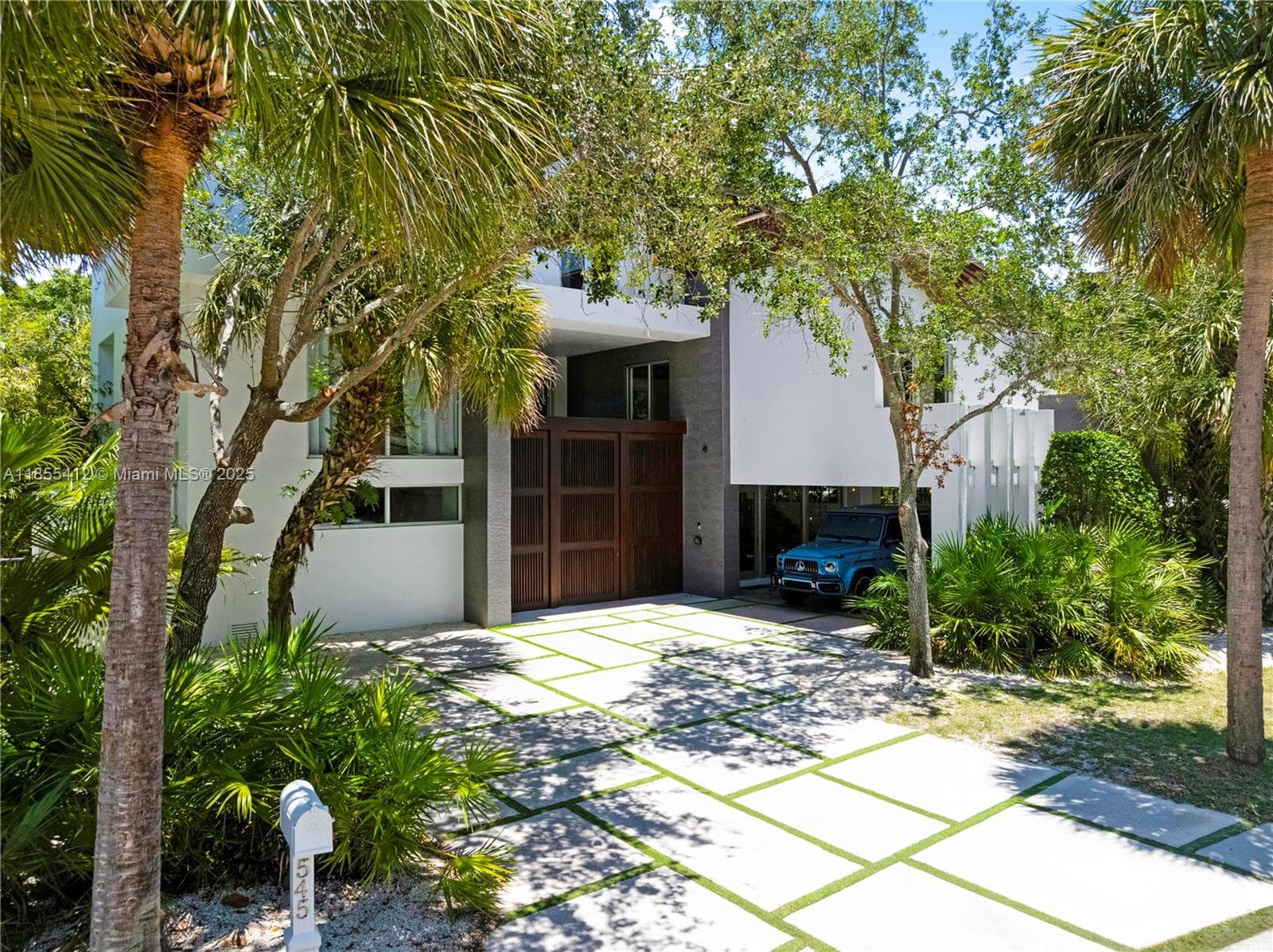 545 SABAL PALM photo 20