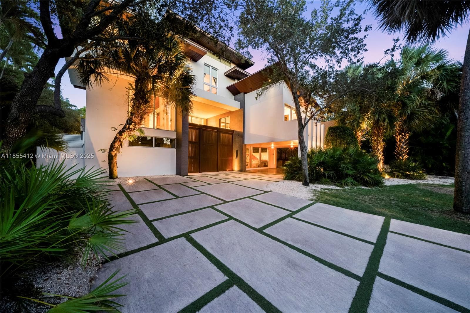 545 SABAL PALM photo 82