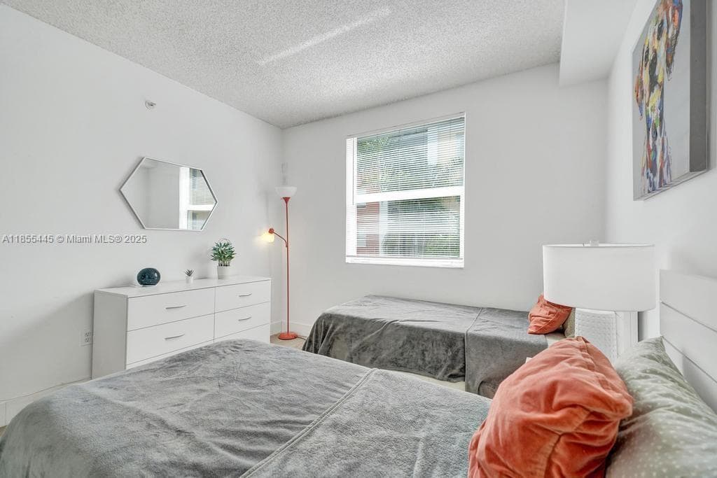 Porto Bellagio · #1511 in Sunny Isles Beach - Photo 56