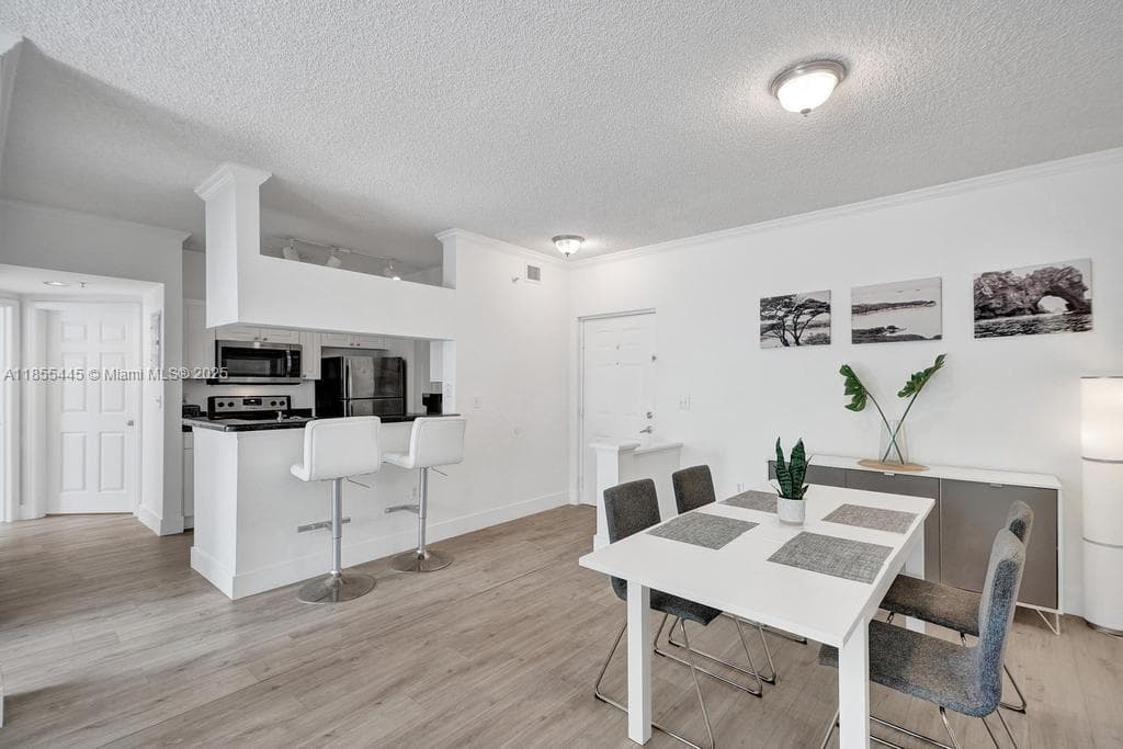Porto Bellagio · #1511 in Sunny Isles Beach - Photo 12