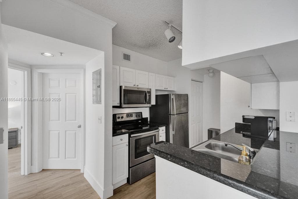 Porto Bellagio · #1511 in Sunny Isles Beach - Photo 61