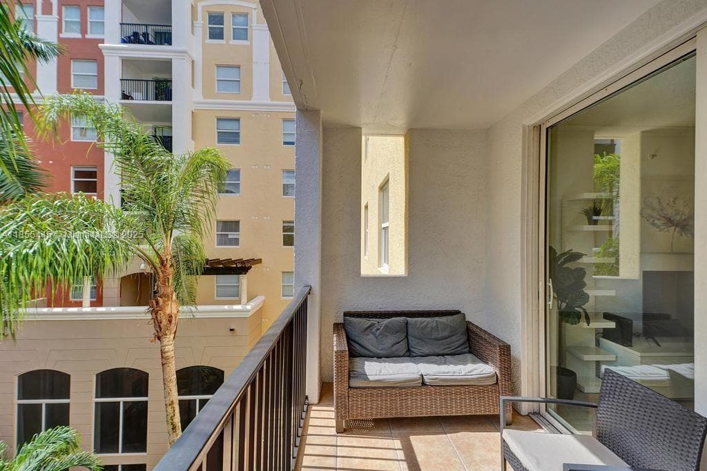 Porto Bellagio · #1511 in Sunny Isles Beach - Photo 48