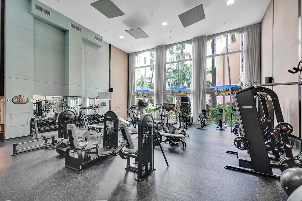 Porto Bellagio · #1511 in Sunny Isles Beach - Photo 29