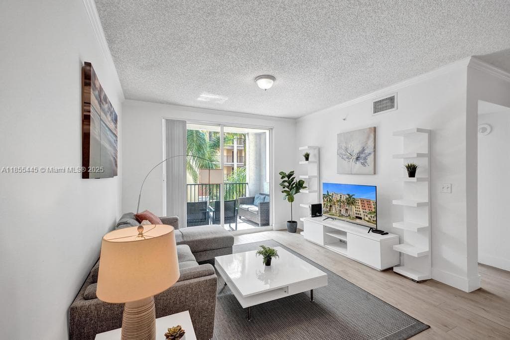 Porto Bellagio · #1511 in Sunny Isles Beach - Photo 70