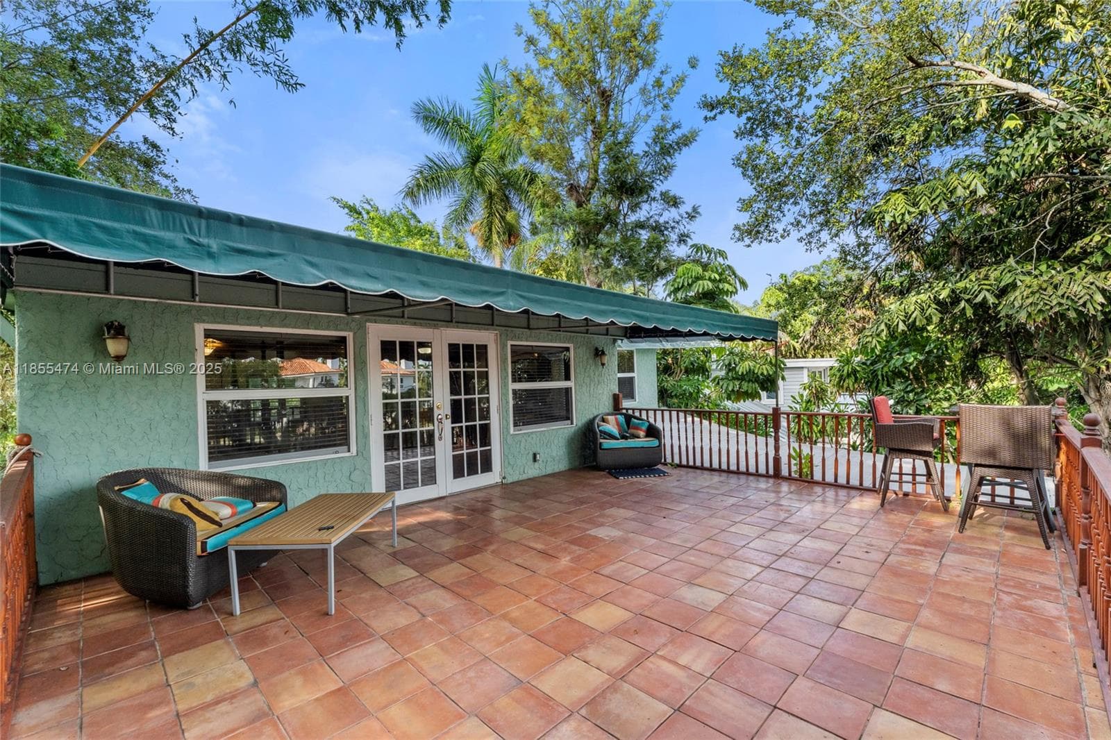 918 Tequesta St photo 28