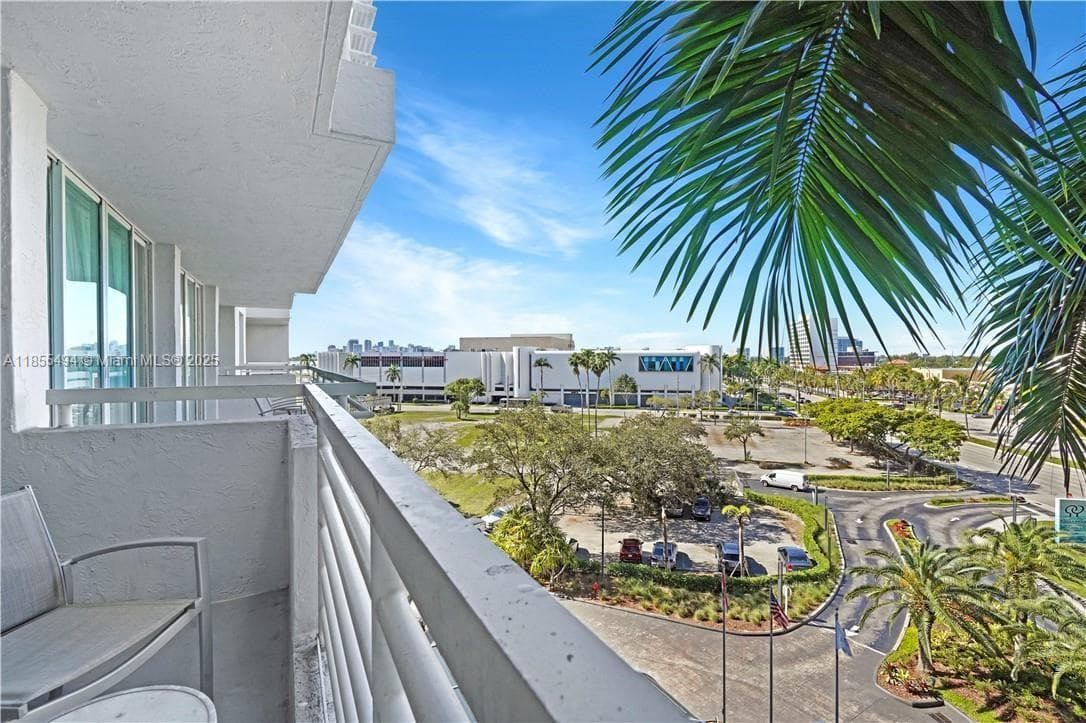 GALLERY ONE CONDO · #521 in Fort Lauderdale - Photo 11
