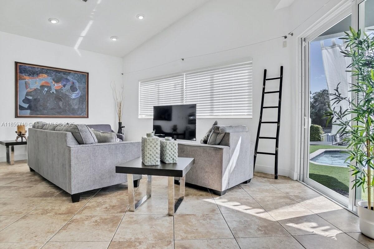 205 N 31st Ave #1 photo 29