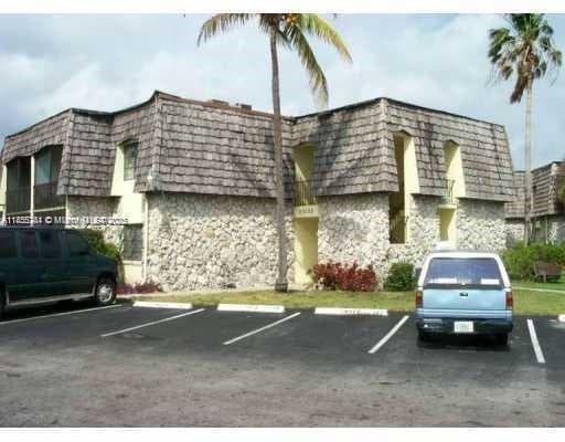Oakland Shores · #D211 in Oakland Park - Photo 1