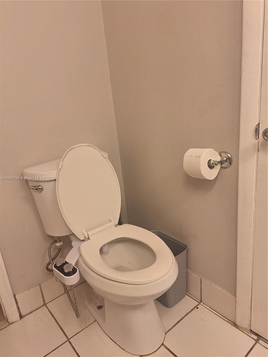 Oakland Shores · #D211 in Oakland Park - Photo 10