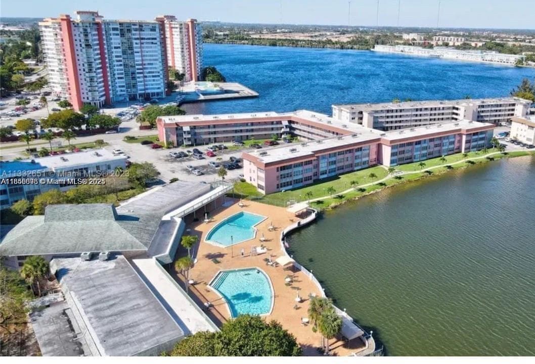 SIXT MOORINGS CONDOMINIUM · #514 in Miami - Photo 4
