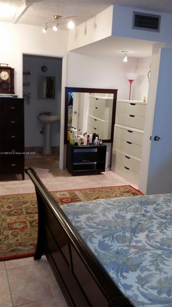BUCKLEY TOWERS · #1601E in Miami - Photo 27