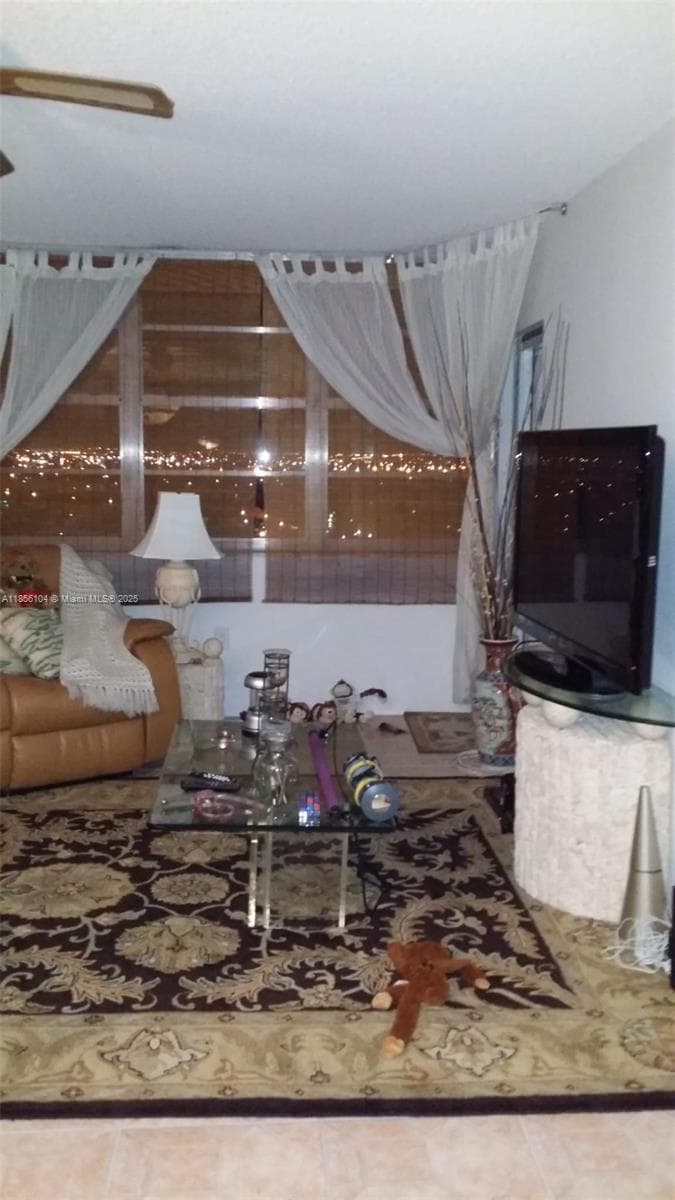 BUCKLEY TOWERS · #1601E in Miami - Photo 14