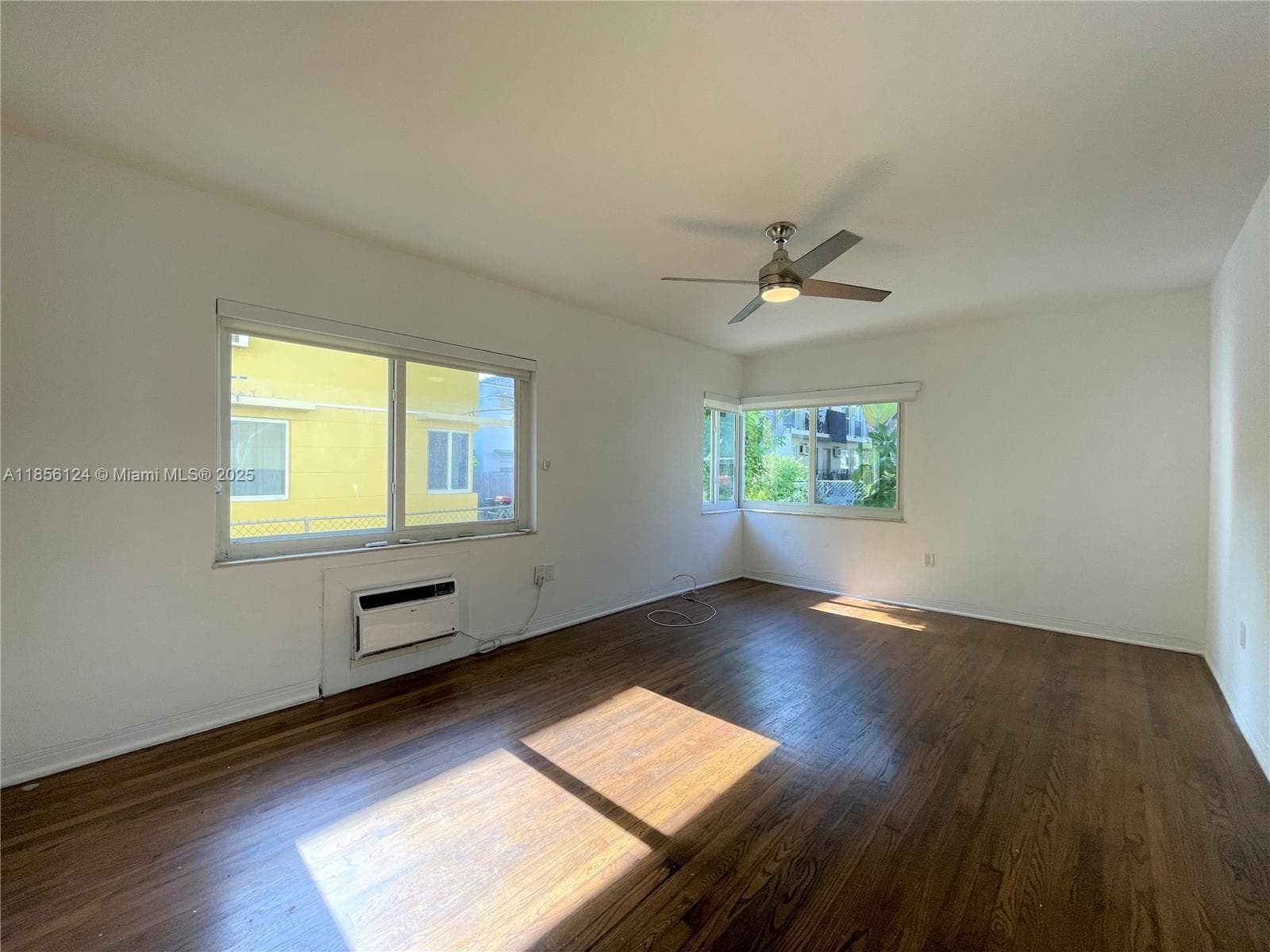 OCEANSIDE SEC ISLE OF NOR · #6 in Miami Beach - Photo 3