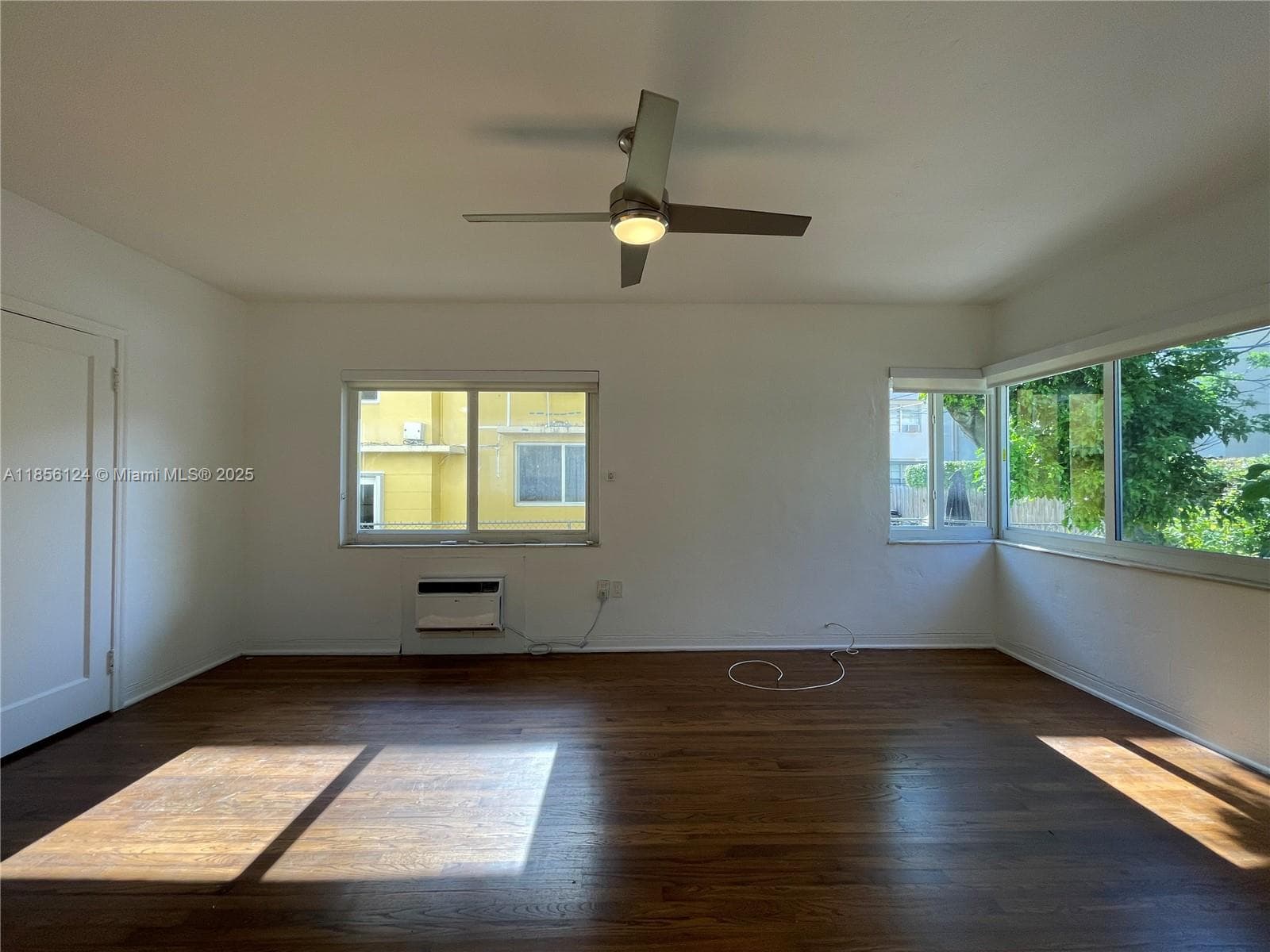 OCEANSIDE SEC ISLE OF NOR · #6 in Miami Beach - Photo 4