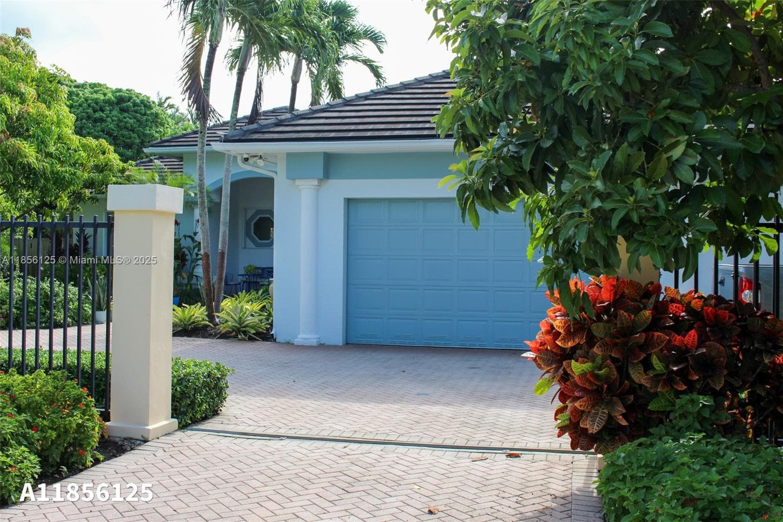 15255 SW 80th Ave photo 3