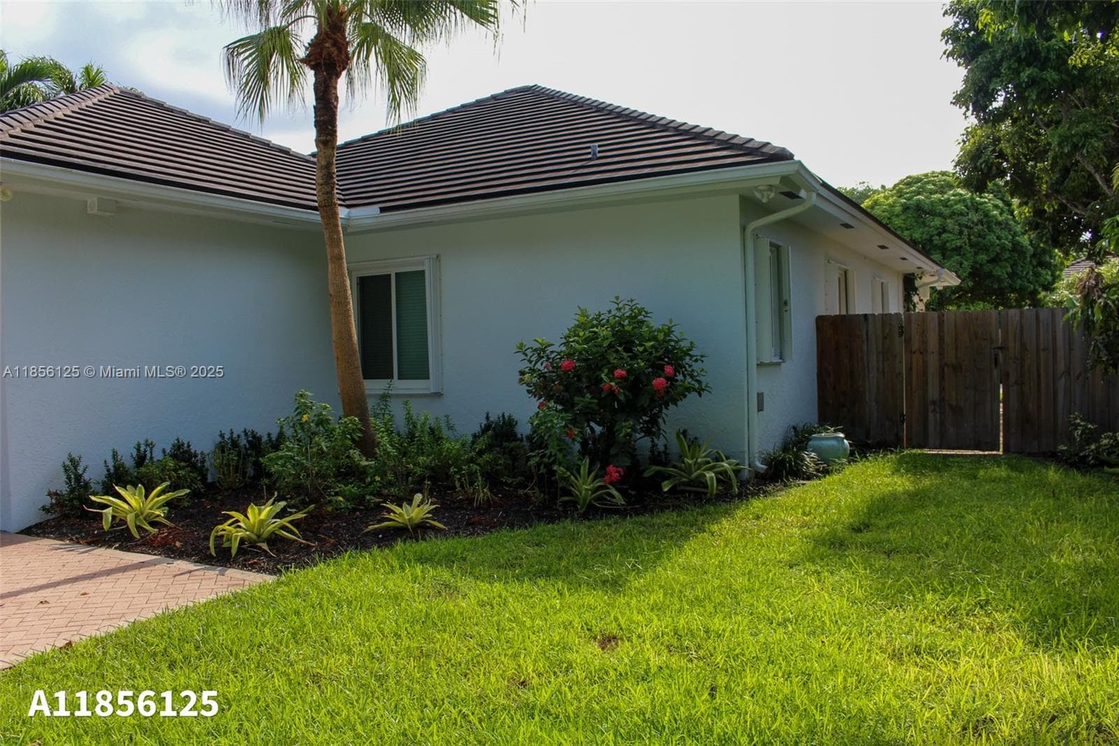 15255 SW 80th Ave photo 11