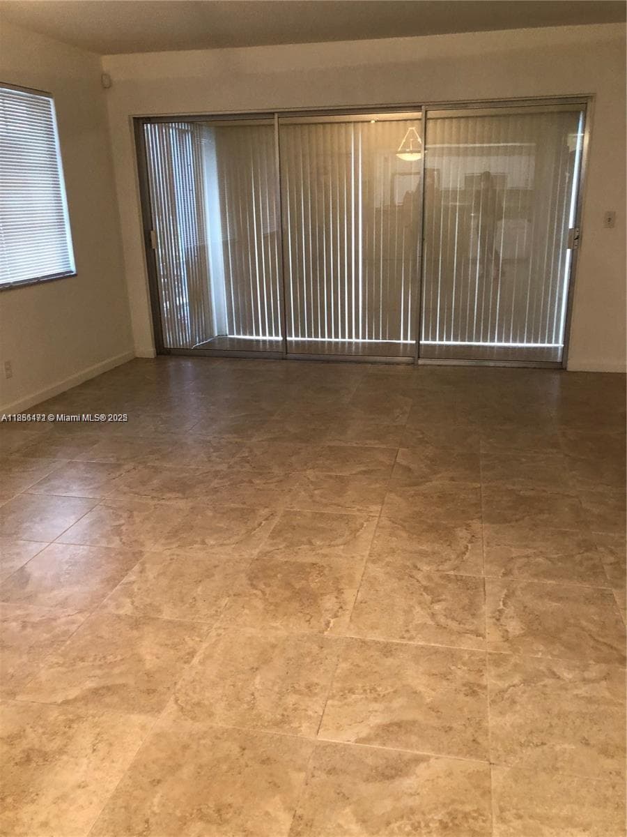 The Villas Condo · #4 in Hollywood - Photo 13