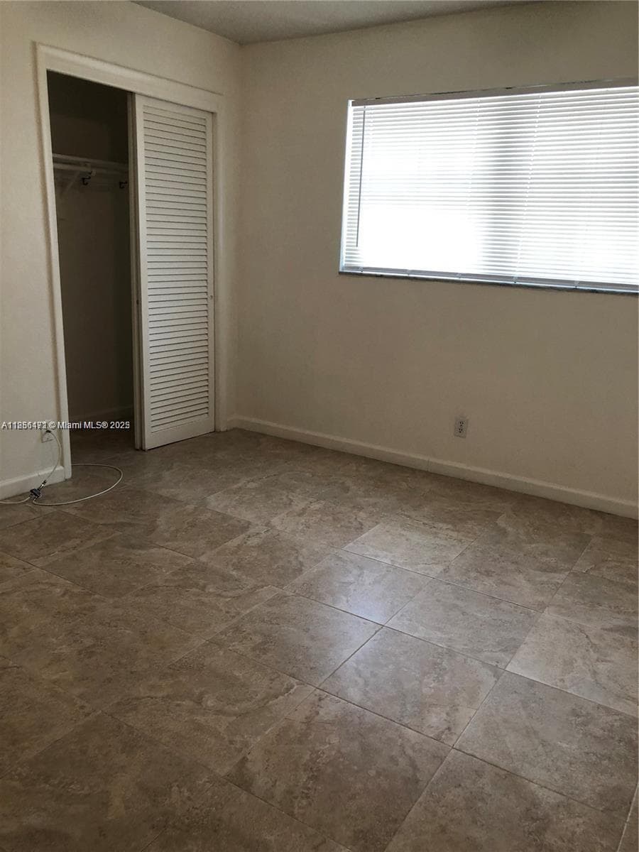 The Villas Condo · #4 in Hollywood - Photo 9