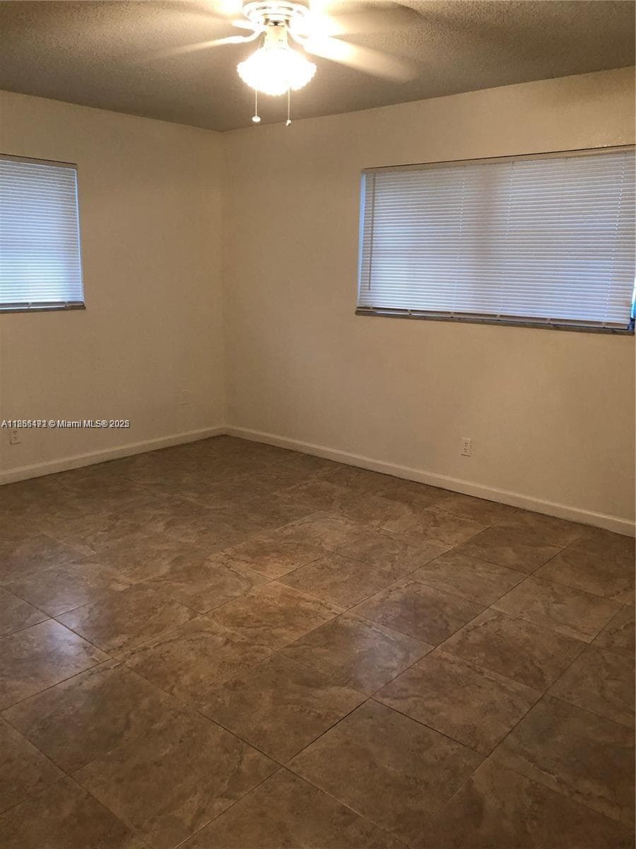 The Villas Condo · #4 in Hollywood - Photo 11