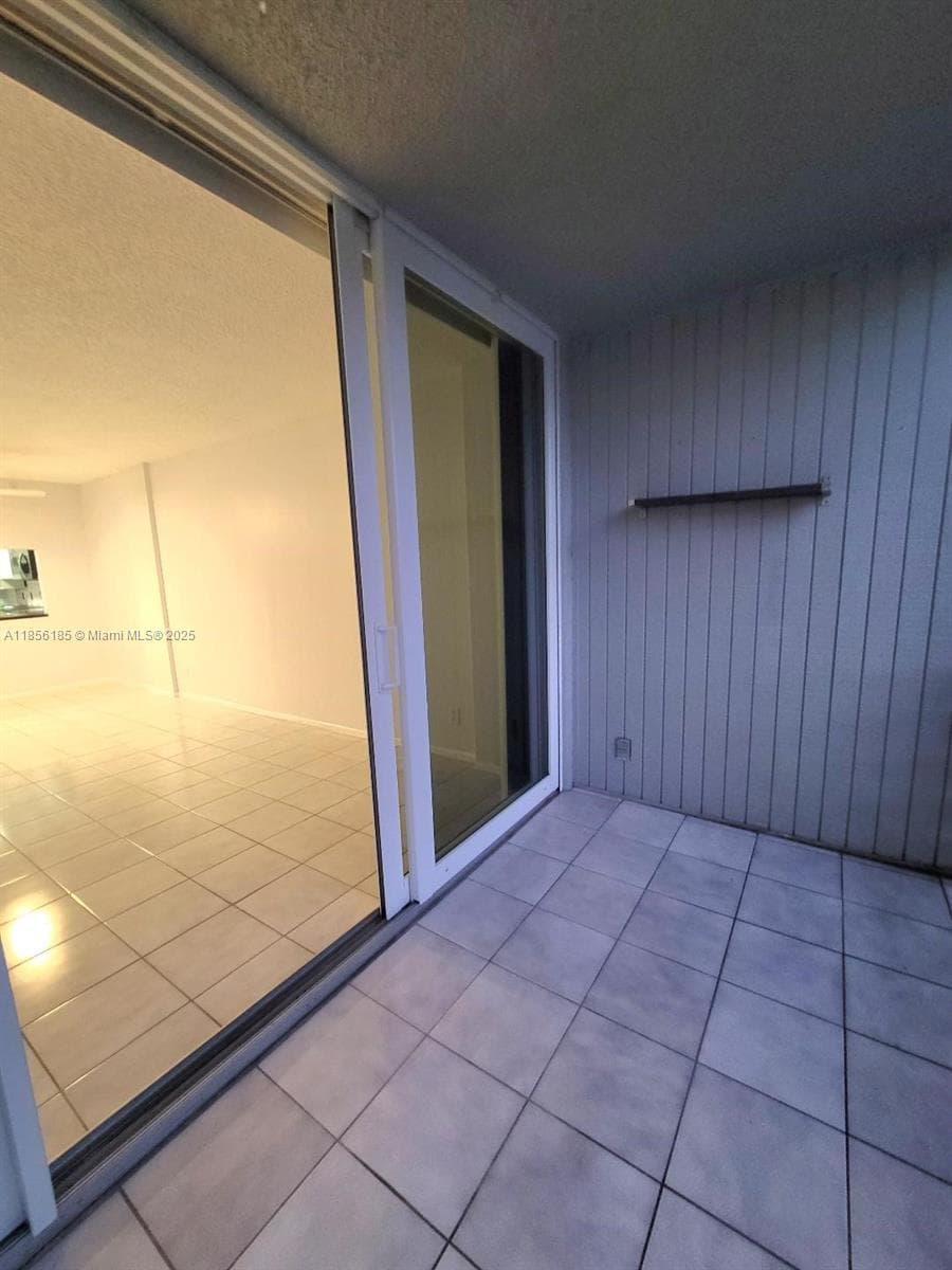 Royal Park Condominium · #3B in Oakland Park - Photo 16