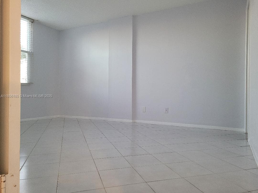 Royal Park Condominium · #3B in Oakland Park - Photo 12