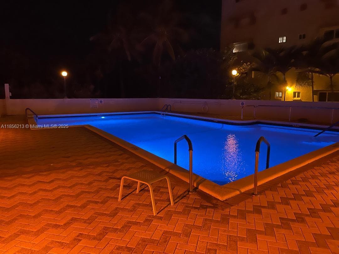 HAMPTON BEACH CLUB CONDO · #1503 in Lauderdale By The Sea - Photo 17