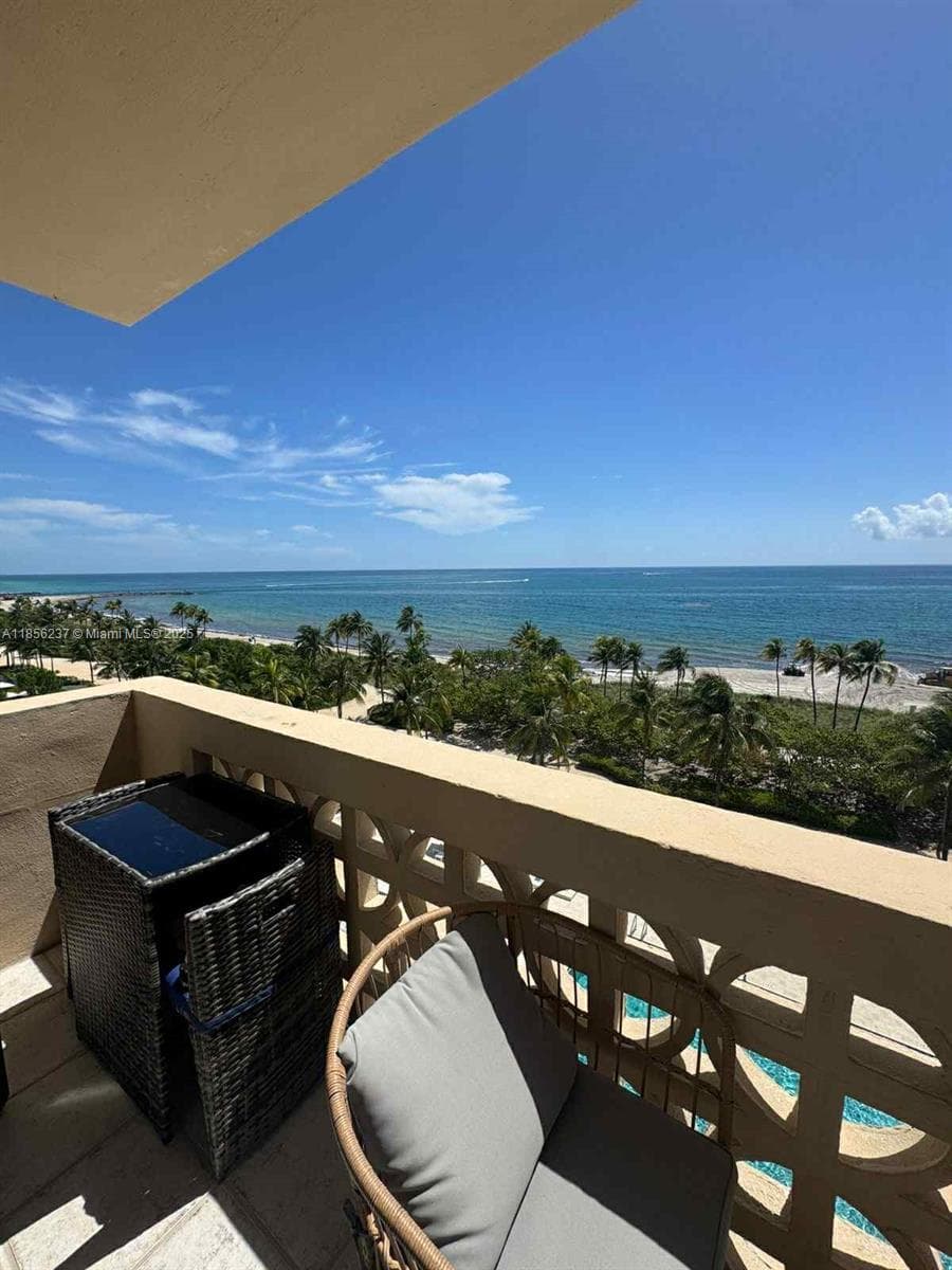 THE PLAZA OF BAL HARBOUR · #818 in Bal Harbour - Photo 4
