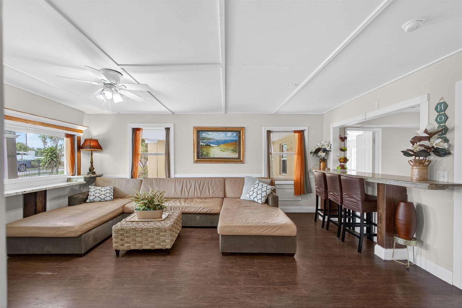 1136 W 7th St Riviera Beach, FL 33404