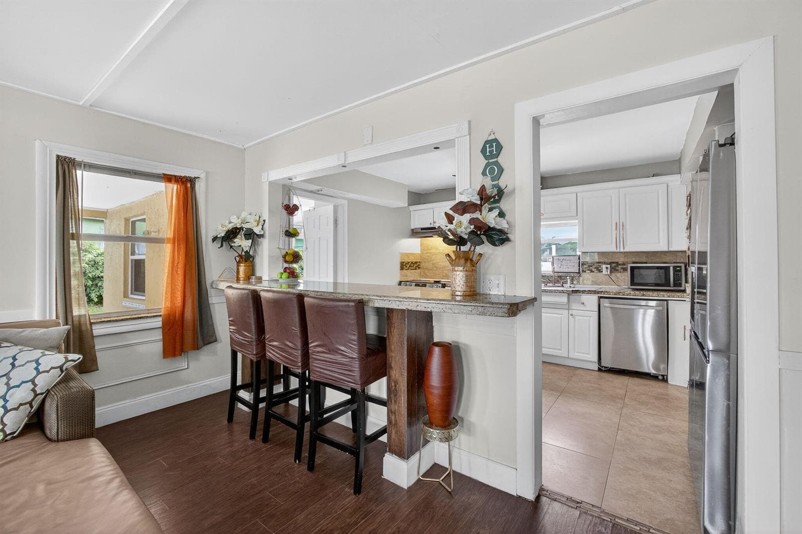 1136 W 7th St Riviera Beach, FL 33404