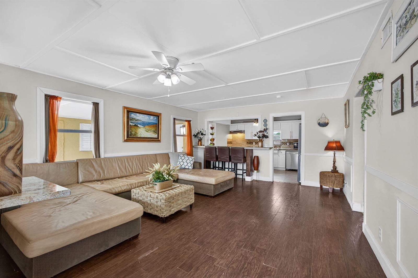 1136 W 7th St Riviera Beach, FL 33404
