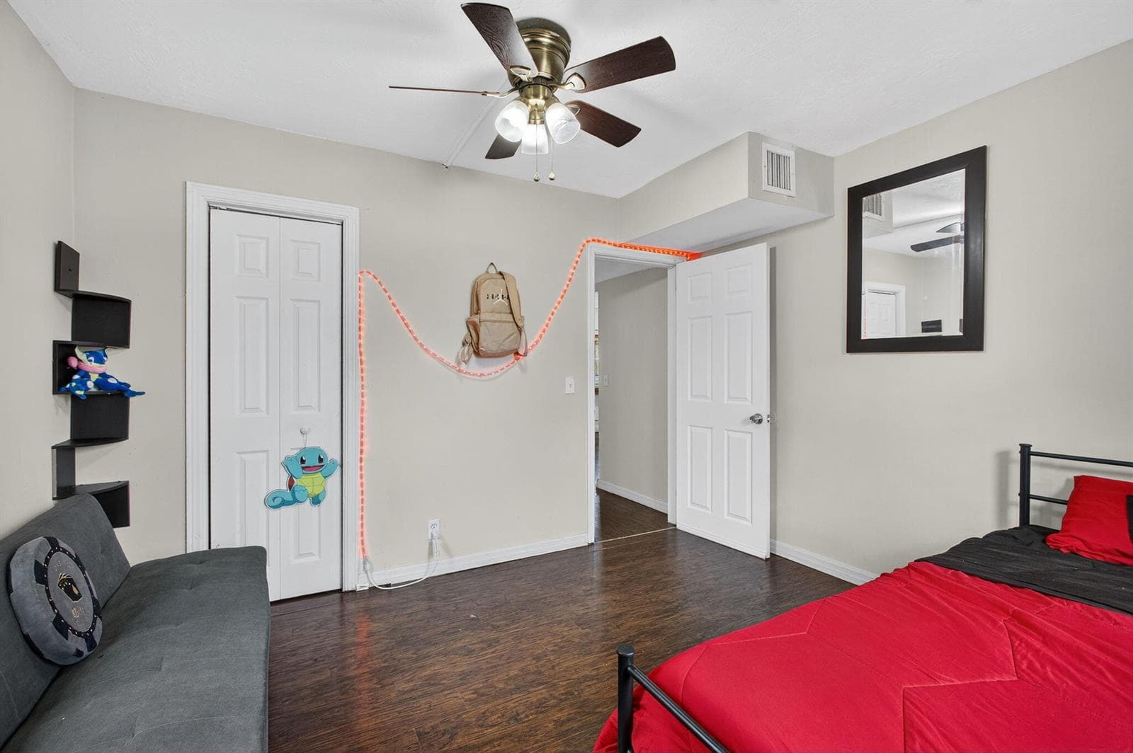 1136 W 7th St Riviera Beach, FL 33404